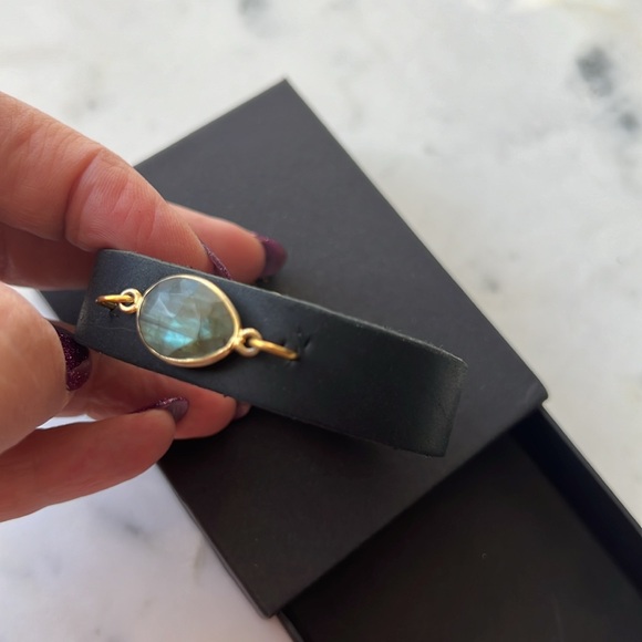 Black Leather Bracelet with Labrodite Gemstone NWOT - Picture 8 of 11